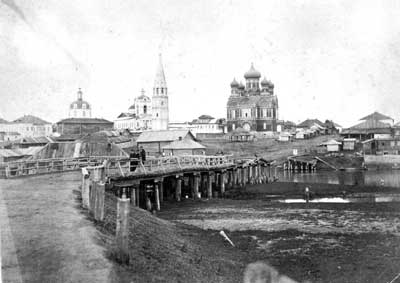 Три церкви