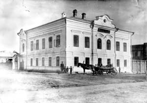 Здание мужской гимназии